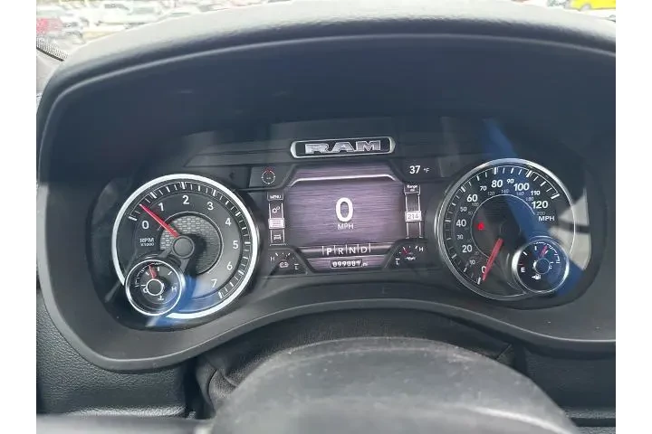 $25715 : Ram 1500 2021 4x4 Lone Star image 7