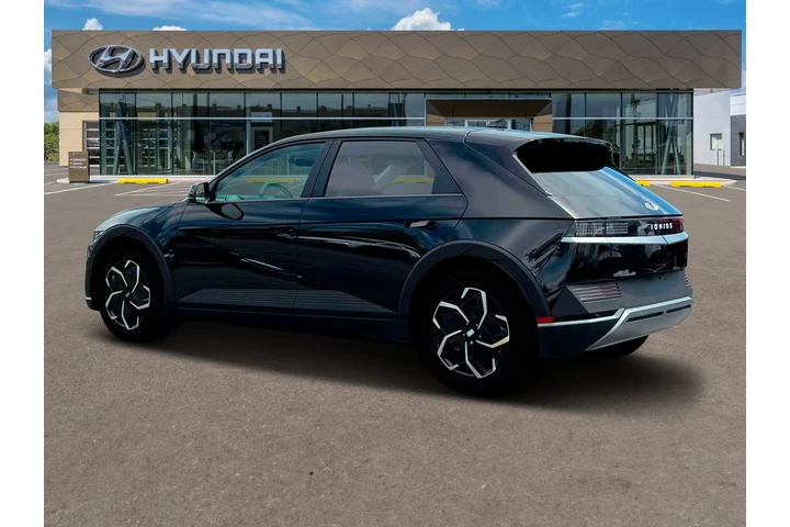 $25250 : Hyundai IONIQ 5 2024 SEL 4dr image 4