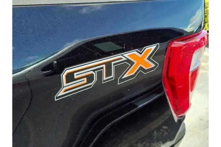 $27590 : Ford F-150 2022 4x2 XL 4dr S image 6