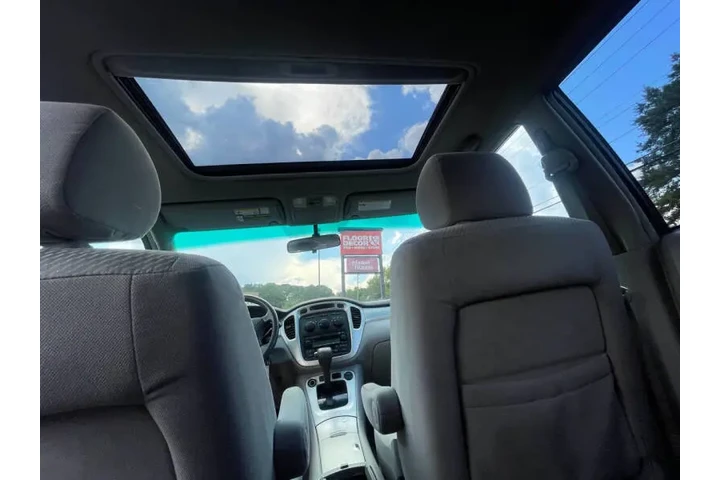 $11000 : 2006 Highlander Hybrid image 6