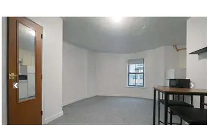 $1850 : Rental property with 0 bedro image 1