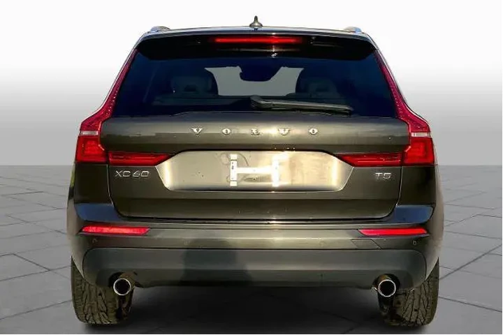 $19238 : Volvo XC60 2020 T5 Momentum image 5