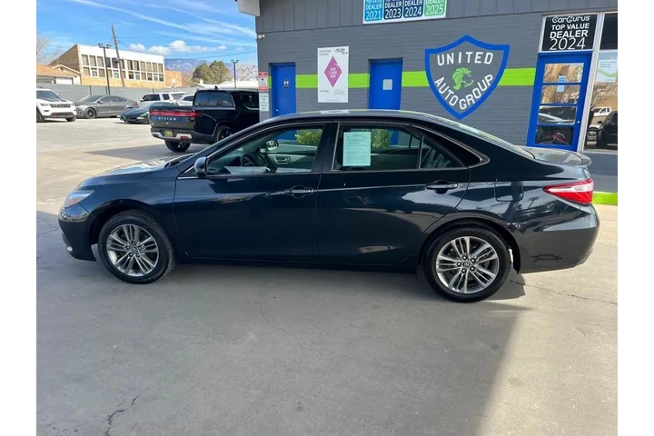 2017 Camry LE image 8