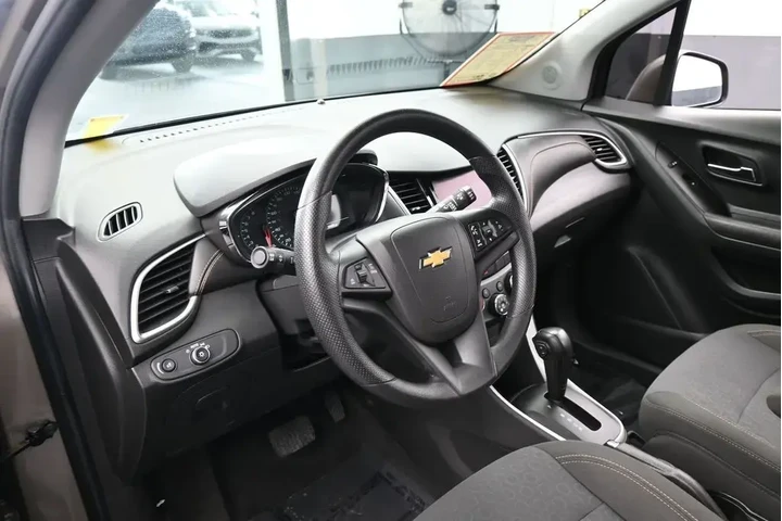 $12991 : Chevrolet Trax 2021 LS 4dr C image 10