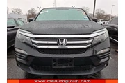 $17990 : Honda Pilot 2016 AWD EX-L 4d thumbnail