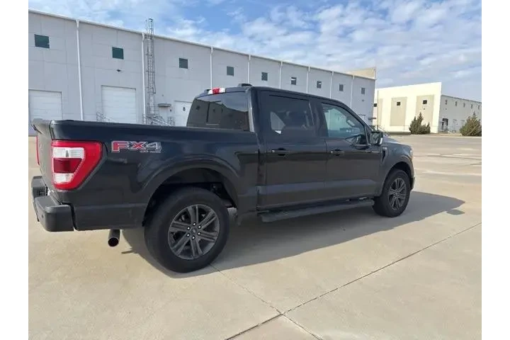 $29735 : Ford F-150 2022 4x4 Lariat 4 image 5