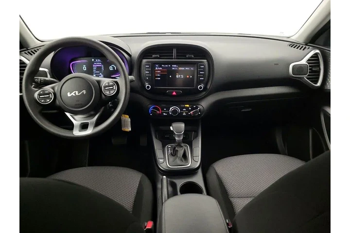 $17998 : Kia Soul 2024 LX 4dr Crossov image 9