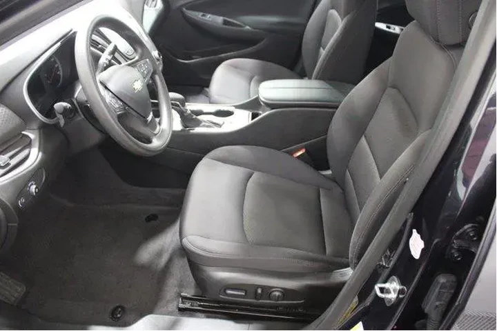 $19988 : Chevrolet Malibu 2023 LT 4dr image 5