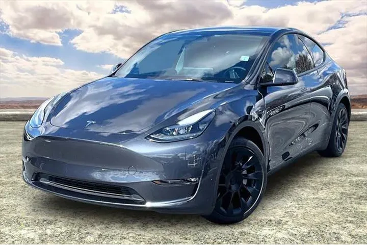 $34991 : Tesla Model Y 2024 AWD Long image 3