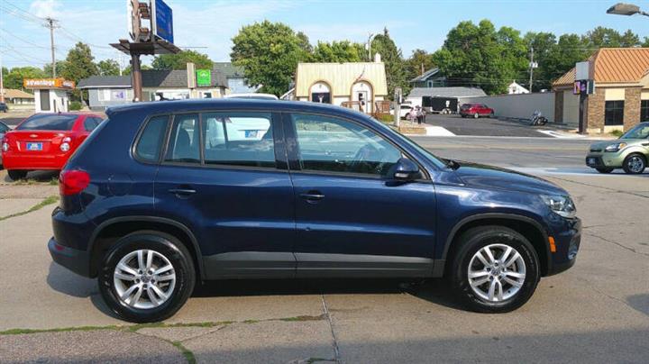 $10999 : 2013 Tiguan S image 6