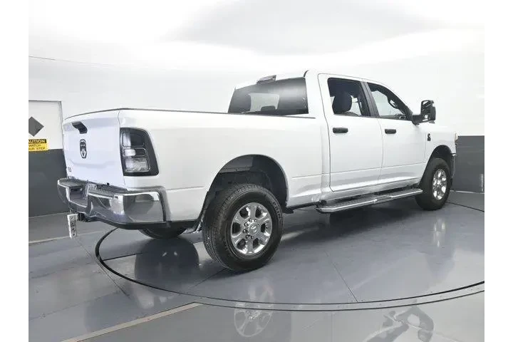 $39242 : Ram 2500 2024 4x4 Big Horn 4 image 6