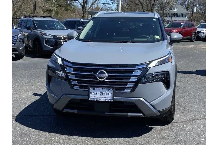 $30333 : Nissan Rogue 2025 AWD SL 4dr image 2