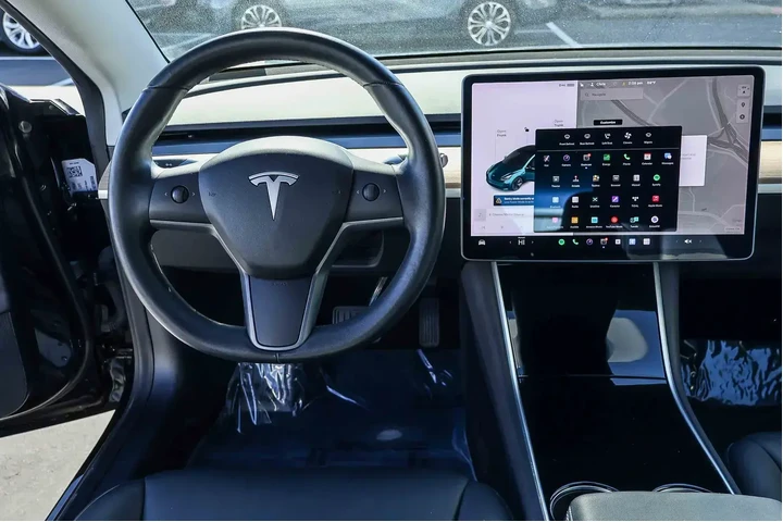 $21000 : Tesla Model 3 2019 Long Rang image 3