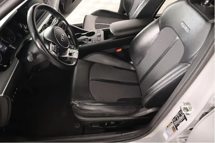 $21768 : Kia K5 2021 GT-Line 4dr Seda image 10