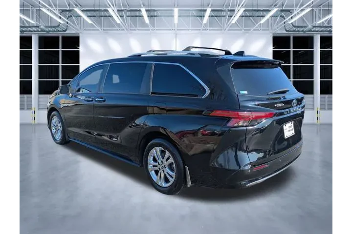 $39994 : Toyota Sienna 2022 AWD Plati image 7