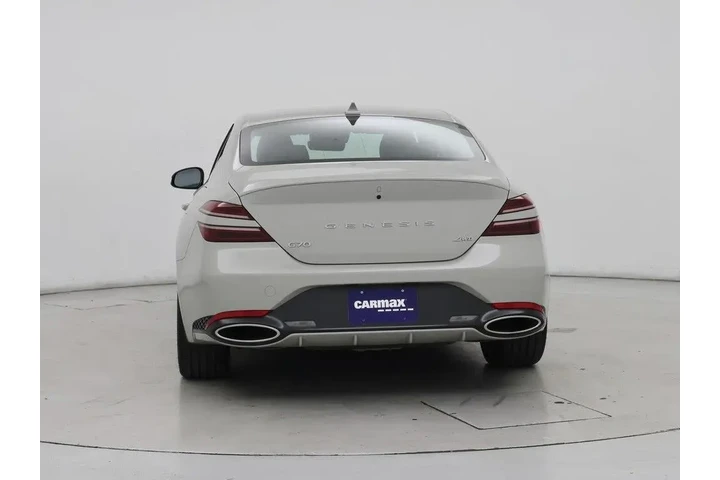 $29998 : Genesis G70 2025 2.5T Standa image 6