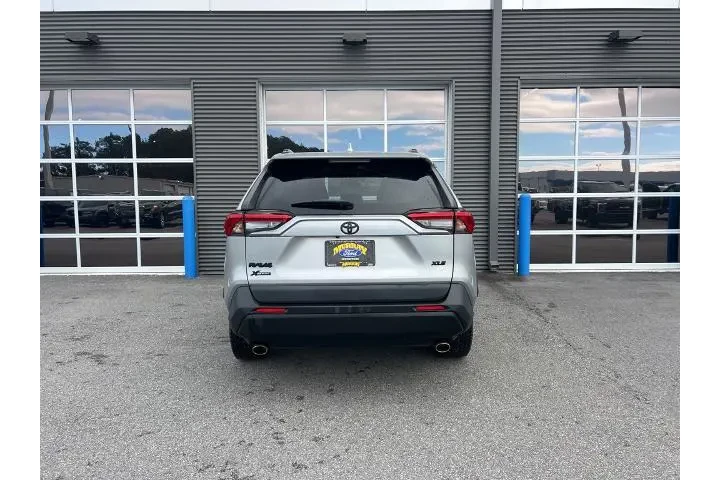 $23490 : Toyota RAV4 2023 XLE 4dr SUV image 3