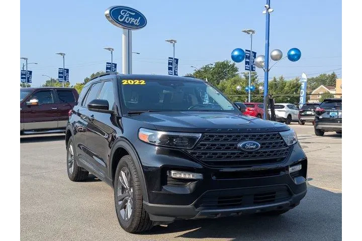 $27397 : Ford Explorer 2022 AWD XLT 4 image 2