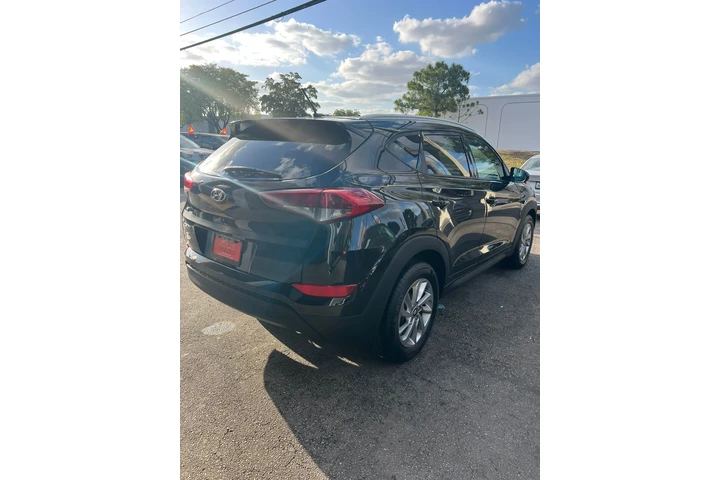 $10995 : Hyundai Tucson SE image 6