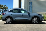 $29975 : Ford Escape Plug-In Hybrid 2 thumbnail