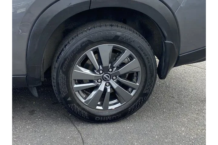 $27222 : Nissan Pathfinder 2024 AWD S image 9