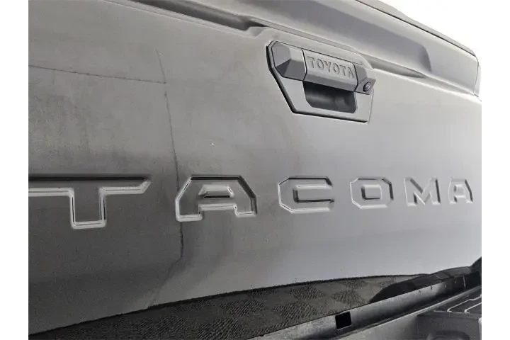 $34888 : Toyota Tacoma 2024 4x2 SR5 4 image 10