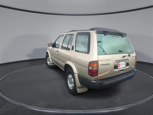 $3900 : PRE-OWNED 1999 NISSAN PATHFIN image 7