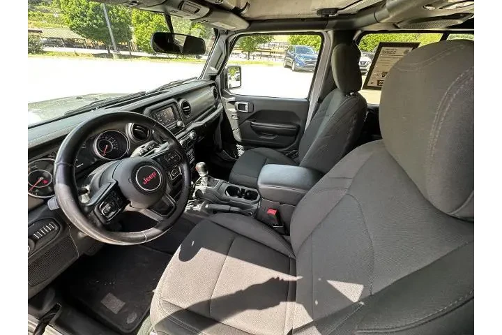 $29900 : Jeep Wrangler Unlimited 2020 image 10