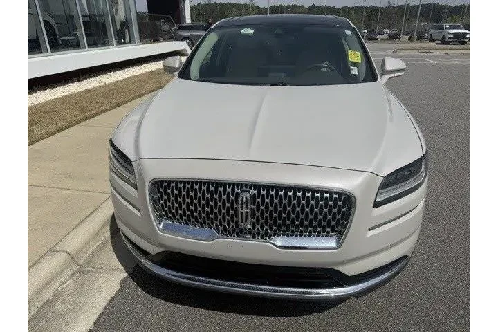 $22796 : Lincoln Nautilus 2021 Reserv image 2