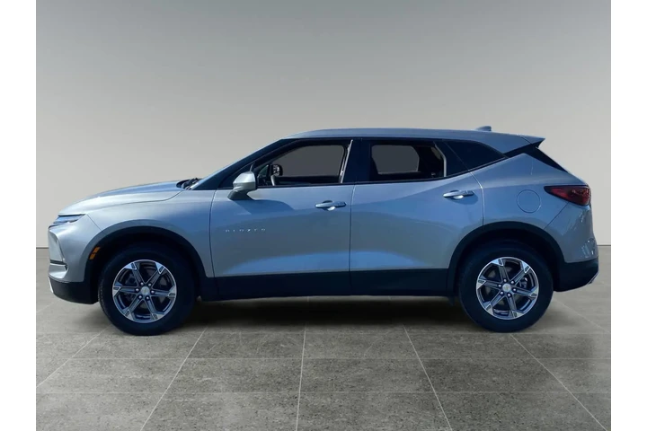 $28107 : Chevrolet Blazer 2023 AWD LT image 2
