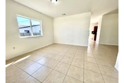 3 dormitorios y 2.5 baños. Exc en Miami