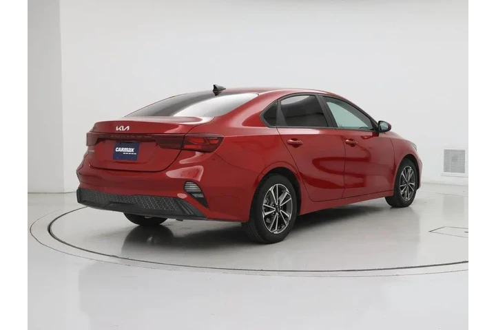 $17998 : Kia Forte 2023 LXS 4dr Sedan image 8