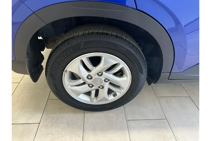 $17987 : Hyundai VENUE 2025 SE 4dr Cr image 8