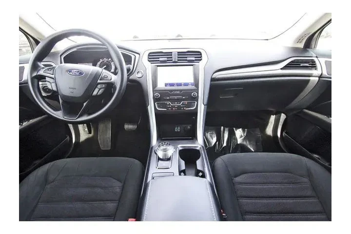 $14090 : Ford Fusion 2020 SE 4dr Seda image 8