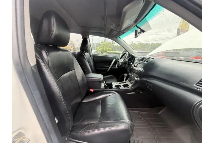 $9495 : 2012 Highlander image 8