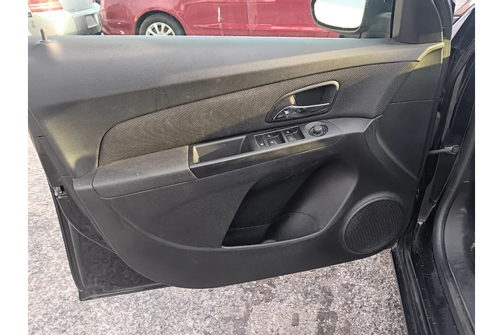 $3000 : 2014 Cruze 1LT AUTO image 8