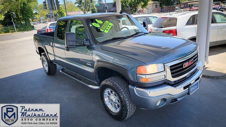 2006 GMC Sierra 2500HD SLT 4WD image 1