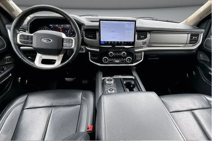 $38500 : Ford Expedition 2022 4x4 XLT image 7