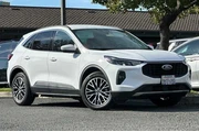 $24998 : Ford Escape Plug-In Hybrid 2 thumbnail