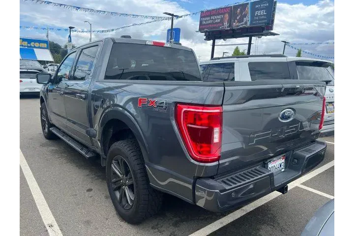 $38988 : Ford F-150 2022 4x4 XLT 4dr image 4