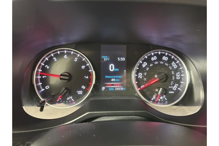 $30000 : Gold Certified 2022 RAV4 LE image 3