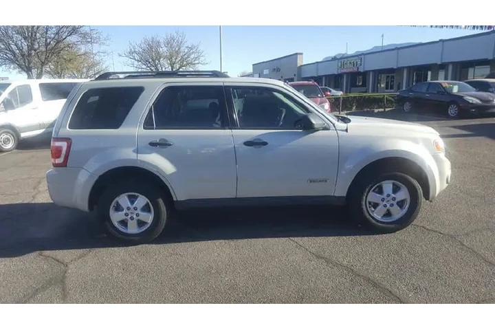 2008 Escape XLS image 6