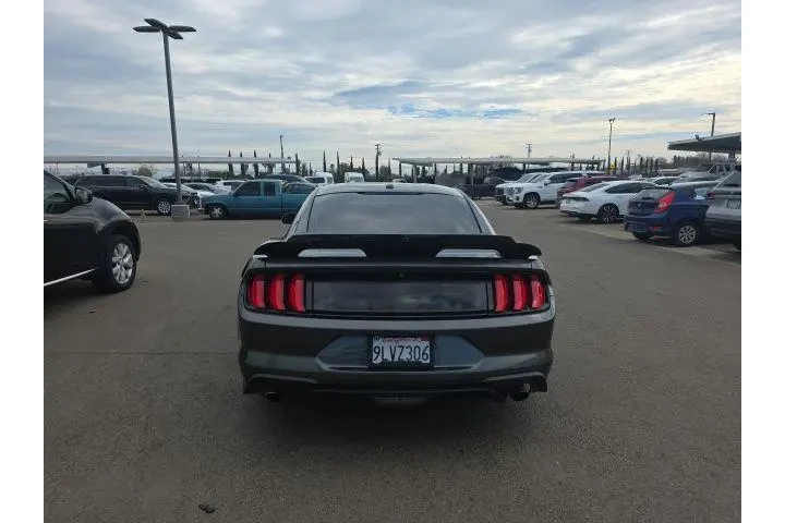 $19800 : Ford Mustang 2019 EcoBoost 2 image 5