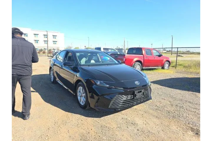 $33900 : Toyota Camry 2026 LE 4dr Sed image 1