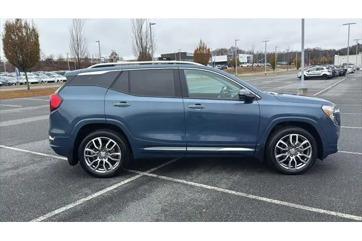 $33589 : GMC Terrain 2024 AWD Denali image 4