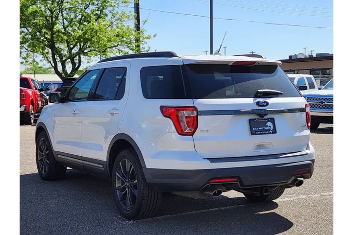 $17485 : 2018 Explorer XLT image 8
