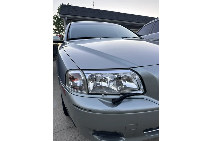 $2350 : Volvo S80 image 4