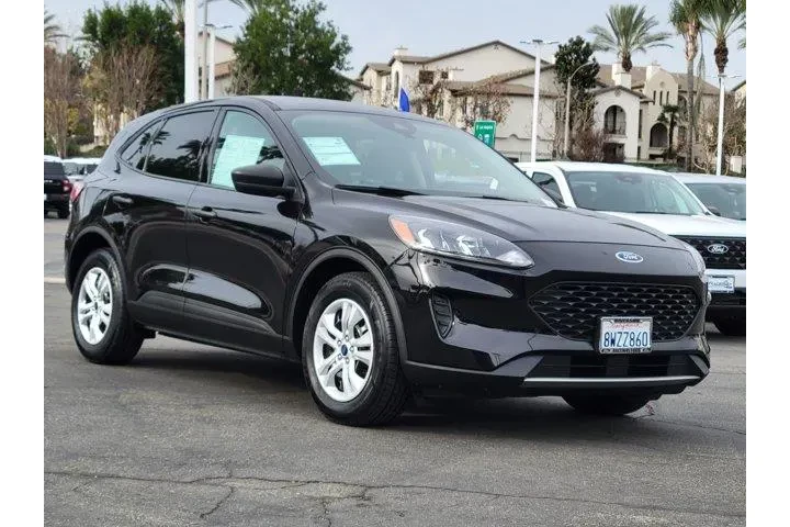 $15813 : Ford Escape 2020 S 4dr SUV image 1