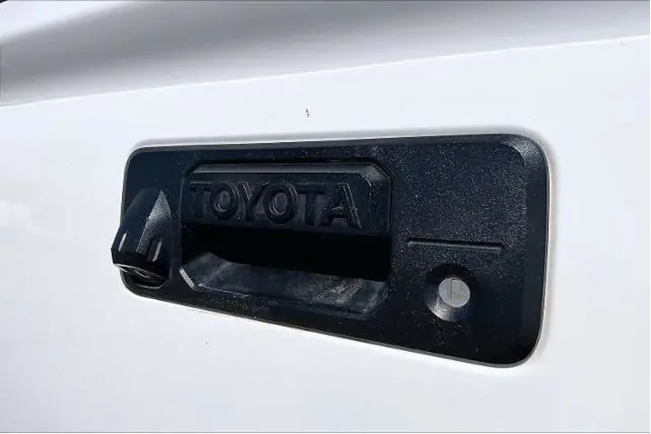 $16894 : Toyota Tundra 2014 4x2 SR5 4 image 10