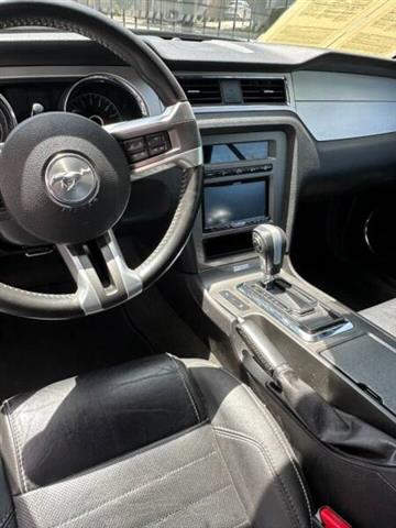 2014 Mustang V6 image 5